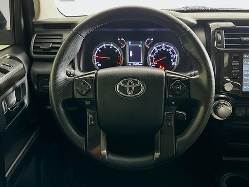 Used 2021 Toyota 4Runner Venture image 14