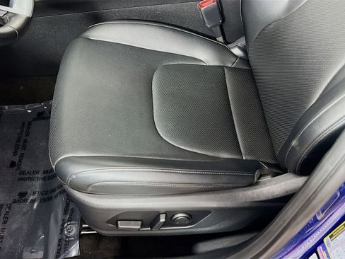 Used 2023 Kia Sportage EX image 19