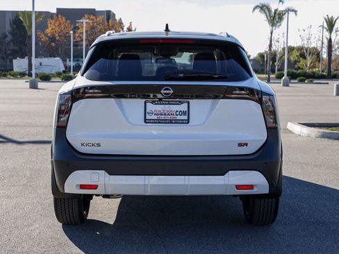 New 2026 Nissan Kicks SR image 5