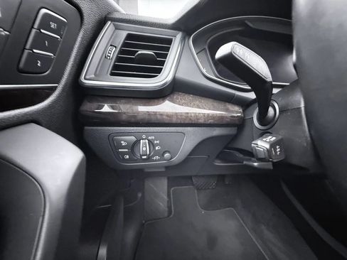 Used 2018 Audi Q5 2.0T Premium AWD/4WD image 21