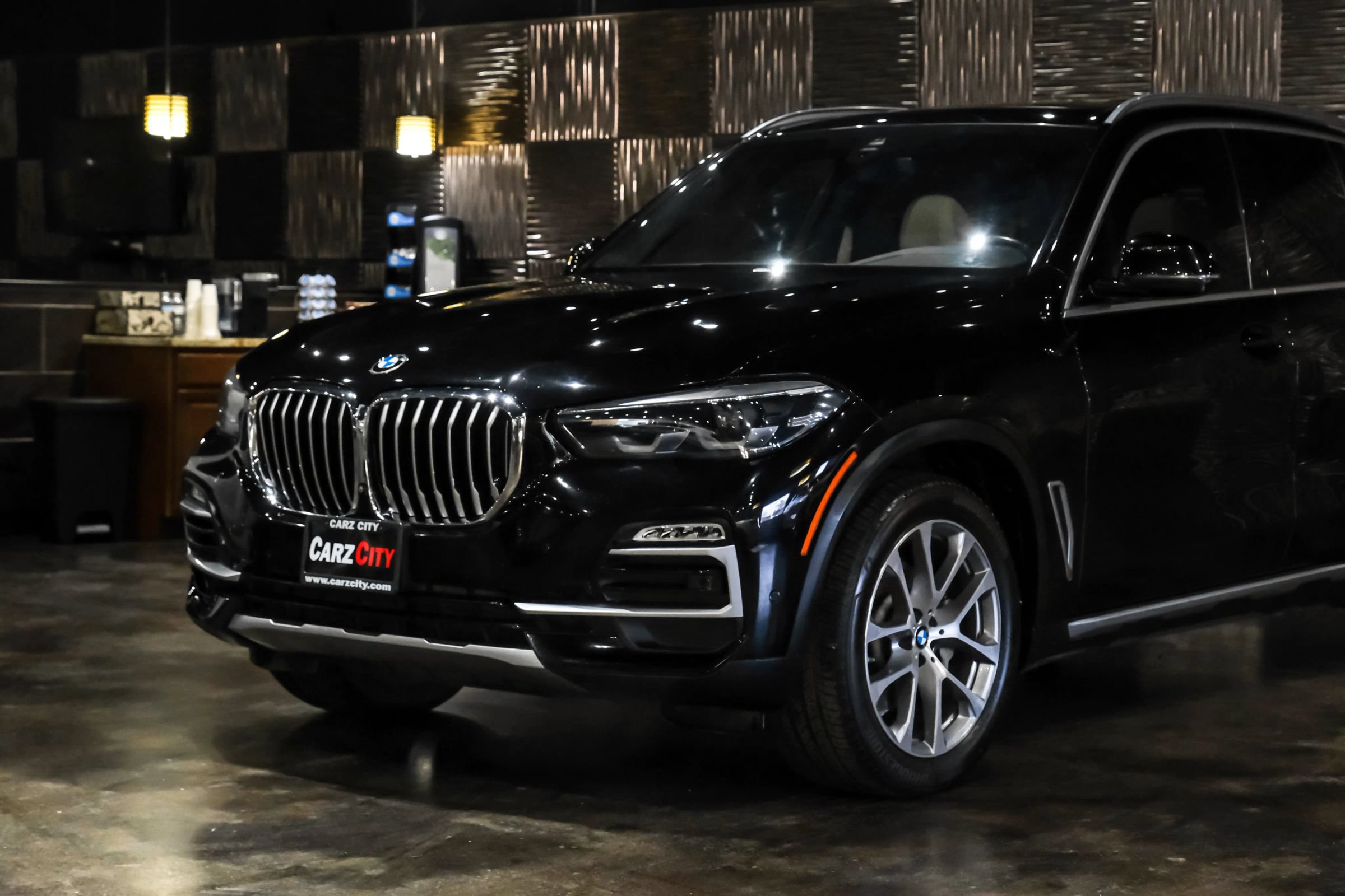 Used 2019 BMW X5 xDrive40i w/ Convenience Package AWD/4WD image 8