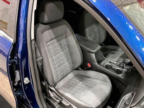 Used 2023 Chevrolet Equinox LT AWD/4WD image 7