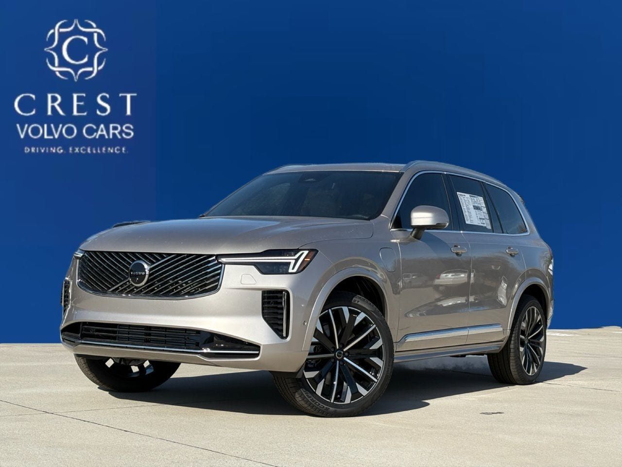 New 2026 Volvo XC90 T8 Plus w/ Protection Package Premier AWD/4WD image 1