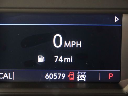 Used 2022 GMC Sierra 2500 AT4 w/ Snow Plow Prep/Camper Package image 17