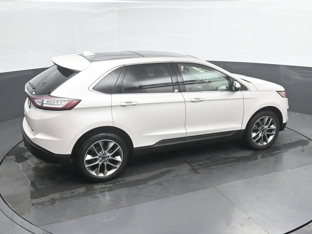 Used 2016 Ford Edge Titanium w/ Equipment Group 301A AWD/4WD image 31