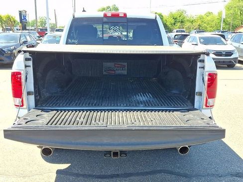 Used 2015 RAM 1500 Laramie w/ Convenience Group image 24