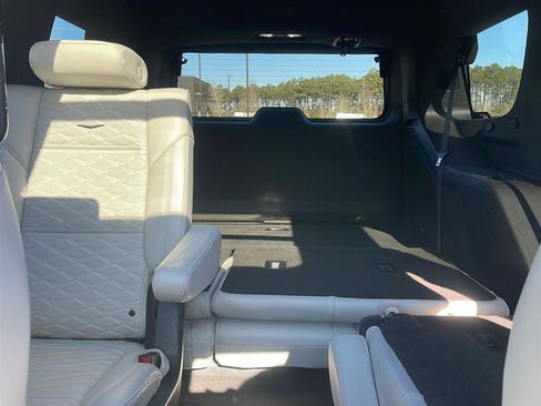 Used 2025 Cadillac Escalade V image 24