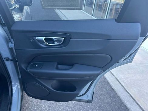 Certified 2025 Volvo XC60 B5 Plus AWD/4WD image 12