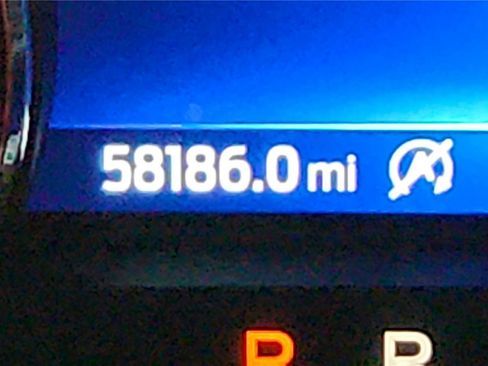 Used 2020 Ford Explorer XLT w/ Equipment Group 202A image 30