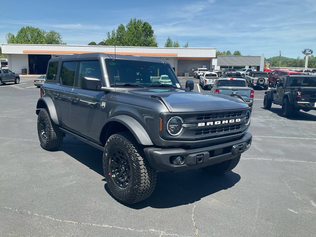 New 2026 Ford Bronco Big Bend w/ Black Diamond Package AWD/4WD image 3