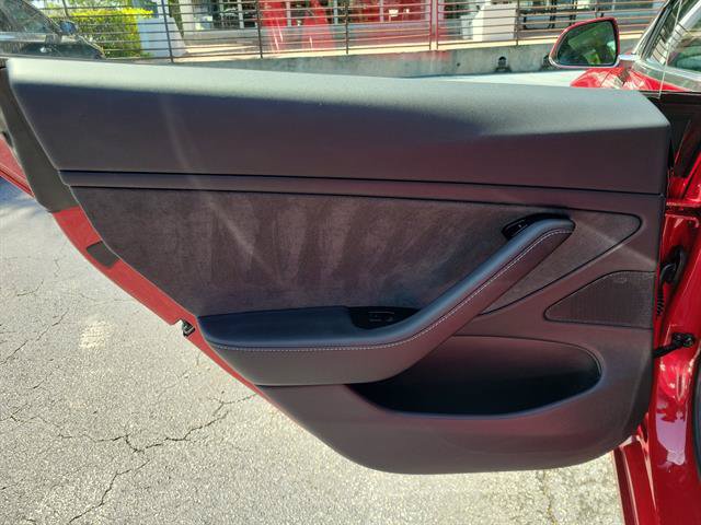 Used 2018 Tesla Model 3 Mid Range RWD image 10