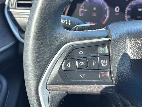 Used 2023 Jeep Grand Cherokee L Limited w/ Luxury Tech Group II image 25