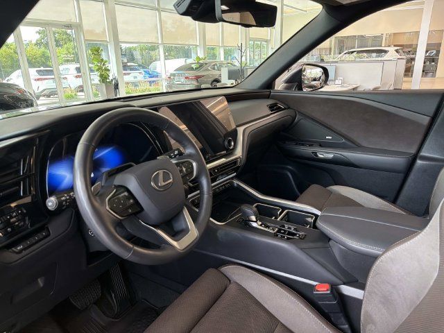 Certified 2026 Lexus TX 550h AWD Plug-In Hybrid w/ Technology Package image 19