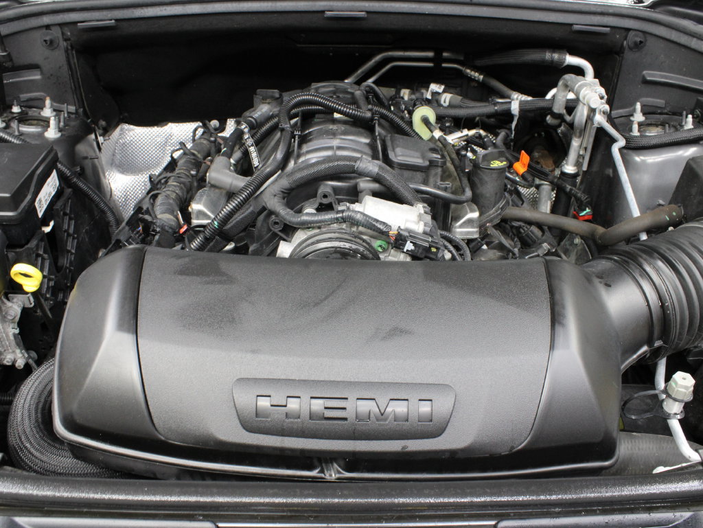 Used 2025 Dodge Durango R/T AWD/4WD image 31