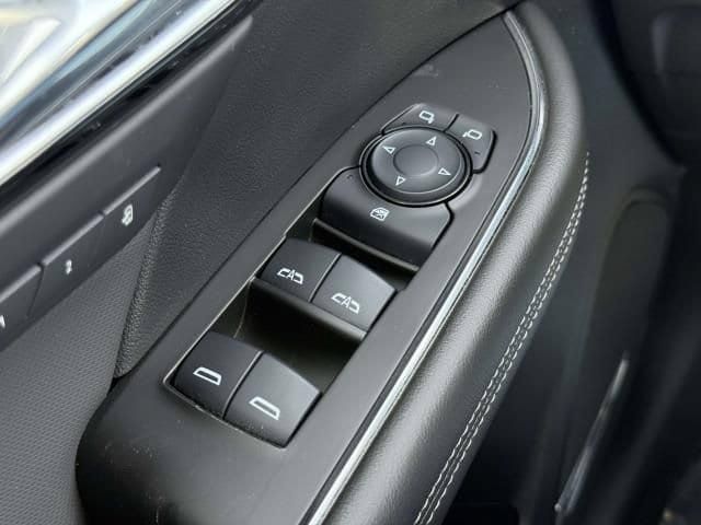 Used 2024 Buick Envision Preferred AWD/4WD image 17