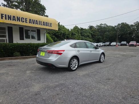 Used 2013 Toyota Avalon Limited FWD image 5