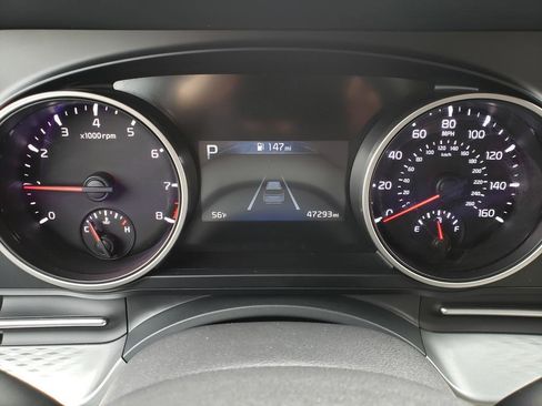 Used 2022 Kia Carnival LX image 26