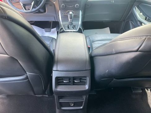 Used 2017 Ford Edge SEL w/ Equipment Group 201A AWD/4WD image 19