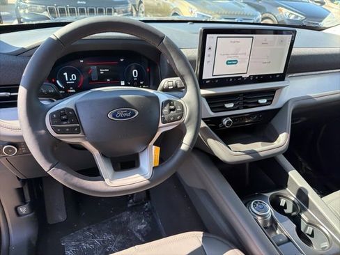 New 2026 Ford Explorer Active w/ Active Comfort Package image 16