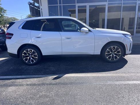 New 2026 BMW X3 xDrive30 w/ Convenience Package image 2