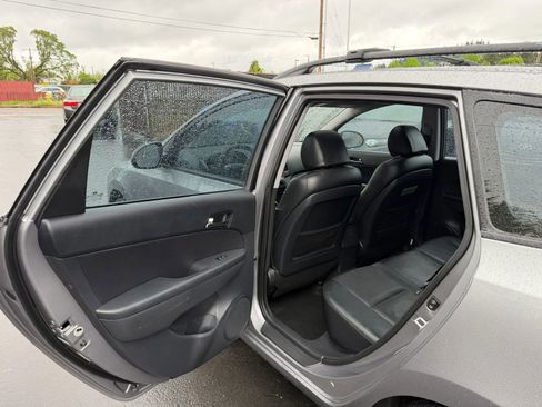 Used 2012 Hyundai Elantra FWD image 10