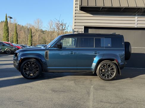 New 2026 Land Rover Defender 110 image 5