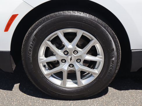 Used 2024 Chevrolet Equinox LS FWD image 36