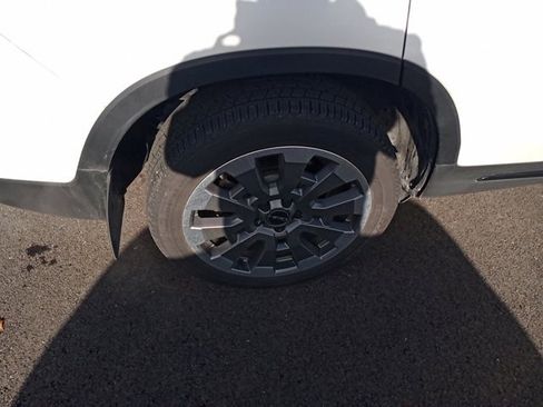 Used 2025 Honda Passport Black Edition image 11