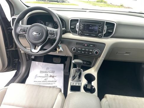 Used 2019 Kia Sportage LX AWD/4WD image 15