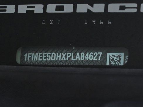 Used 2023 Ford Bronco Badlands image 25