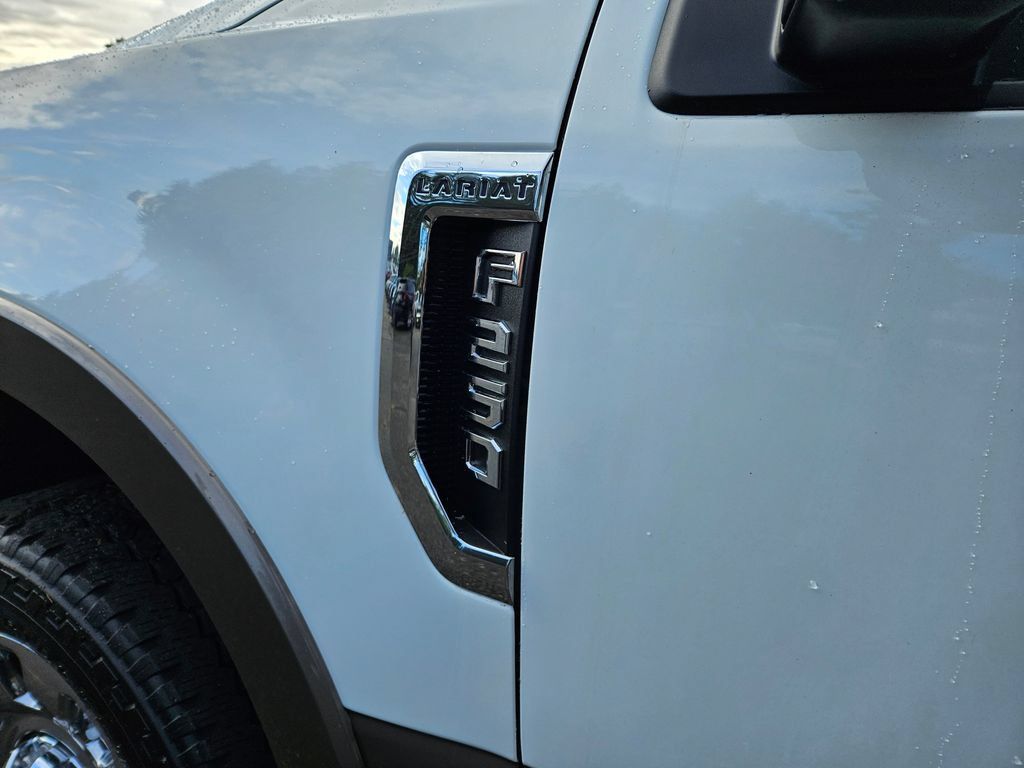 Used 2022 Ford F250 Lariat w/ Lariat Value Package AWD/4WD image 10