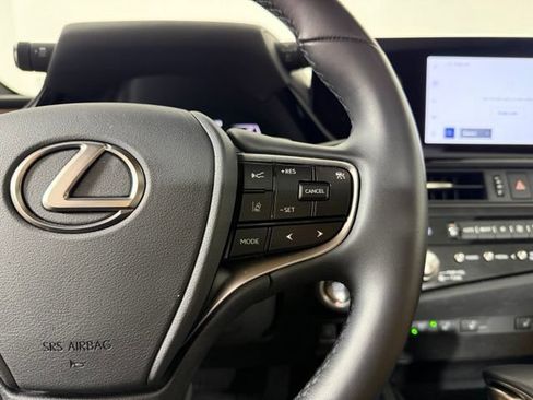 Used 2025 Lexus ES 350 w/ Premium Package FWD image 26