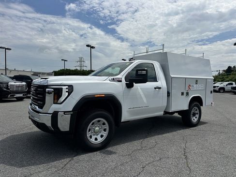 New 2025 GMC Sierra 3500 Pro w/ Convenience Package image 2