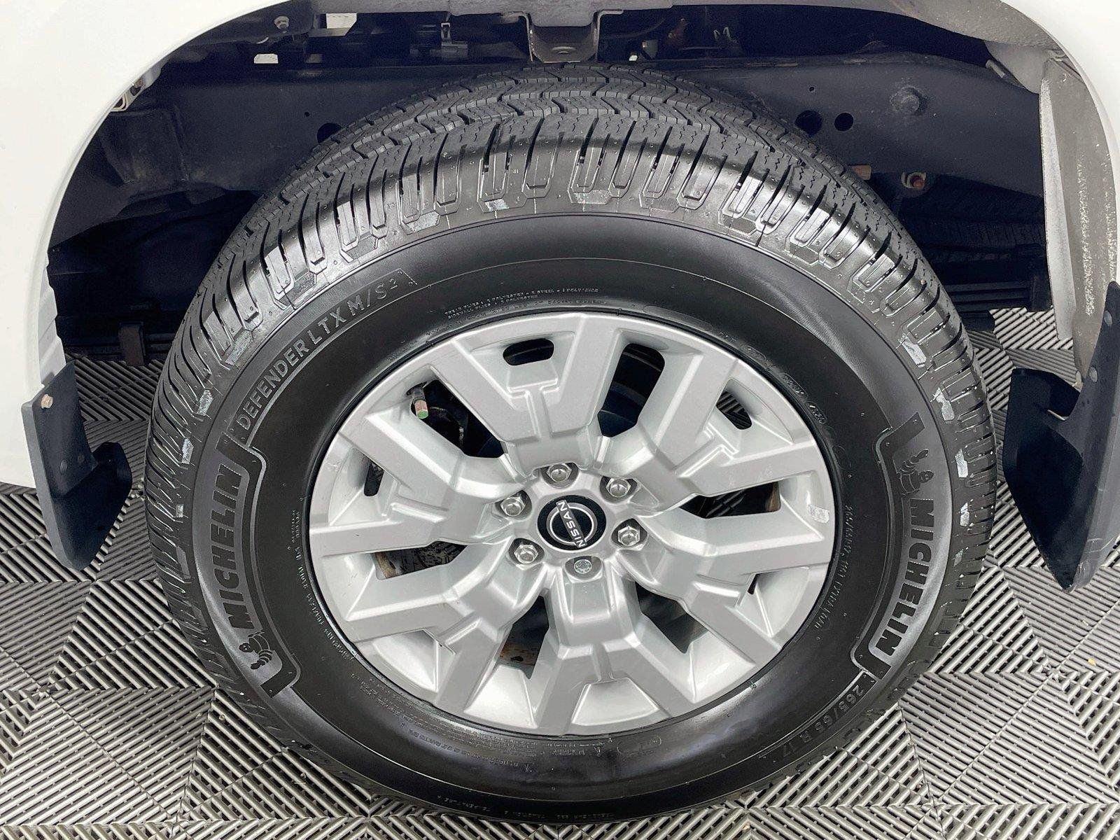 Used 2022 Nissan Frontier SV RWD image 32