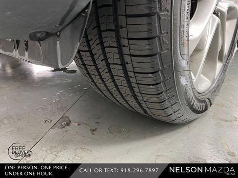 Used 2014 Ford Escape Titanium image 10