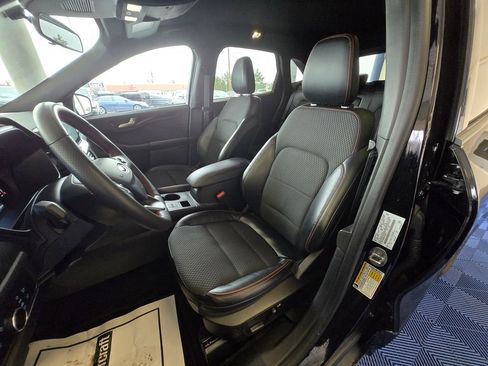 Used 2023 Ford Escape ST-Line w/ Tech Pack #1 image 11