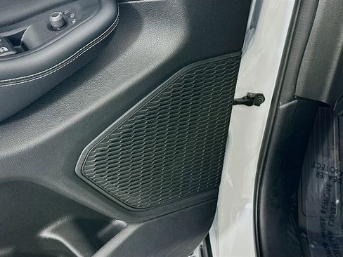 Certified 2023 Jeep Grand Cherokee Altitude image 29