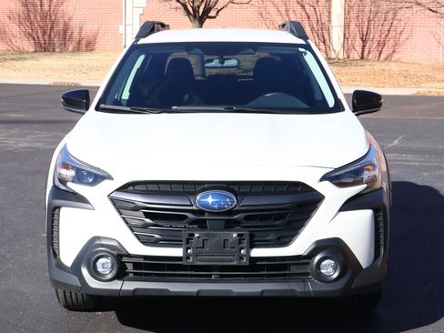 Used 2024 Subaru Outback Premium image 25