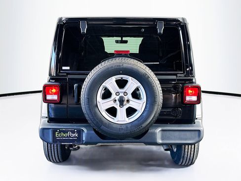 Used 2021 Jeep Wrangler Sport S w/ Sun And Sound Package image 7