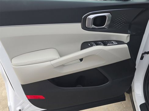 New 2026 Kia Sorento S image 18