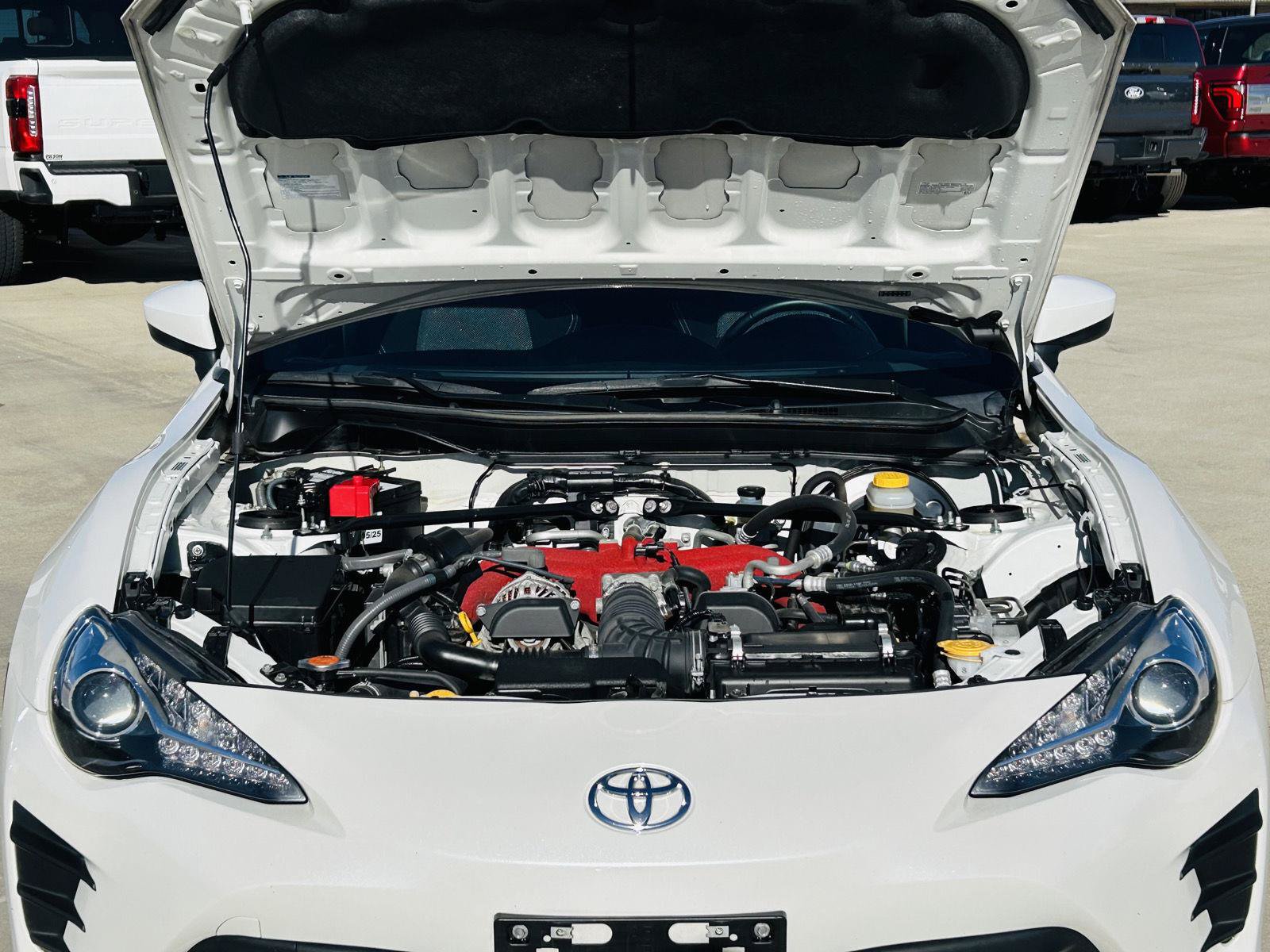 Used 2017 Toyota 86 RWD image 32