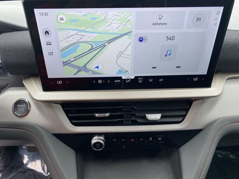 New 2026 Ford Explorer Active RWD image 20