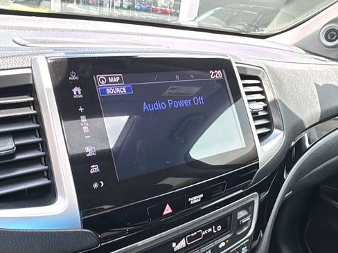 Used 2018 Honda Ridgeline RTL-E image 19