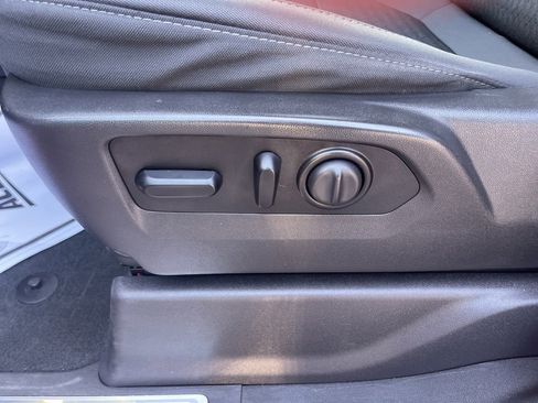 Certified 2021 Chevrolet Silverado 1500 LT Trail Boss w/ Convenience Package II image 21