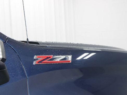 Used 2023 Chevrolet Silverado 1500 LTZ AWD/4WD image 12