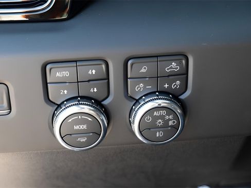 New 2026 GMC Sierra 2500 AT4 w/ AT4 Premium Plus Package image 18