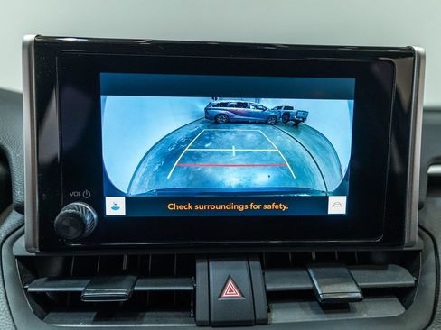 Certified 2025 Toyota RAV4 XLE AWD/4WD image 29