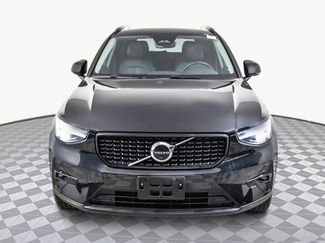 Used 2025 Volvo XC40 B5 Plus video 2