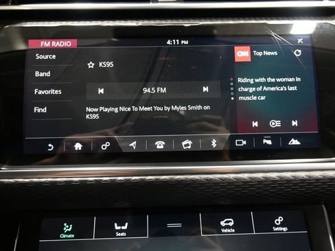 Used 2018 Land Rover Range Rover Velar S image 29