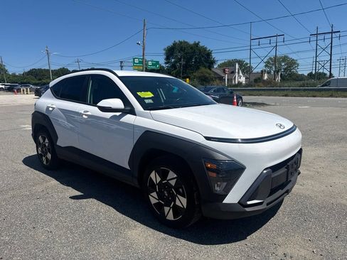 Used 2024 Hyundai Kona SEL FWD image 7